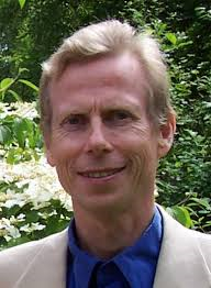 Per Hjalmar Svae arbeider med miljø i fylkeskommunen og er forfatter av boka "Løsningen er grønn" (2013)