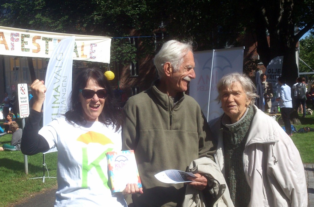 Klimafestibvalen 2015: Kristin sammen med Åsta og Otto Martens i E.C. Dahls parken.