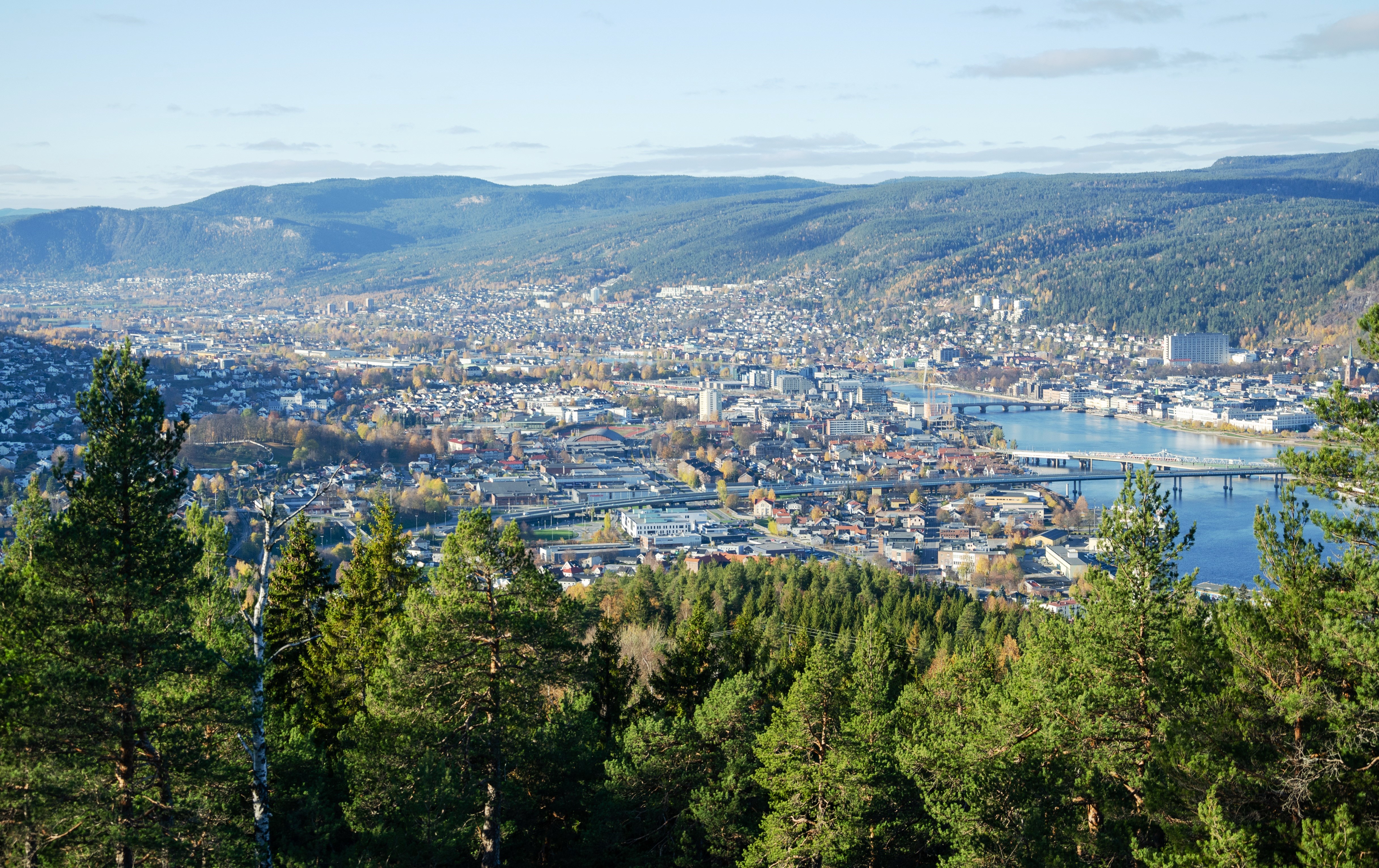 Drammen_fra_Nordbykollen_2018_(2)